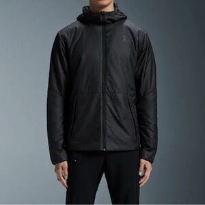 On Running Men's Dark Gray Performance Jacket